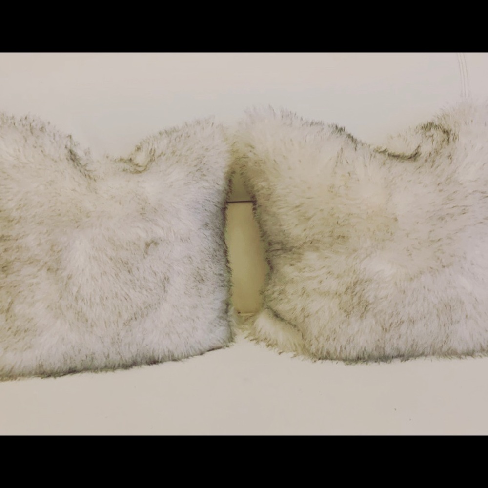 Two pillow cushion covers faux fur gray and white